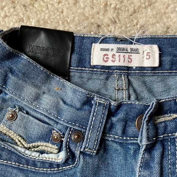 Boys Size 5 Destructed Denim Jeans - Picture 8 of 8